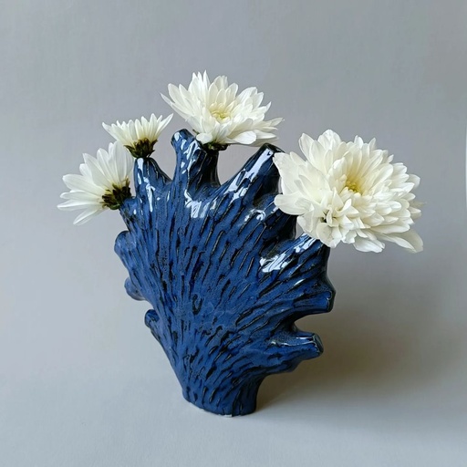Vas "Broken Coral"